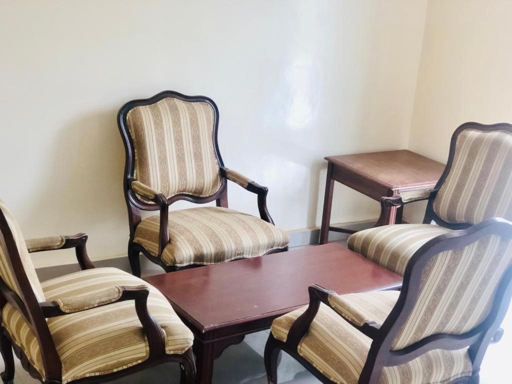 Hotel Toolbi Niaga Экстерьер фото